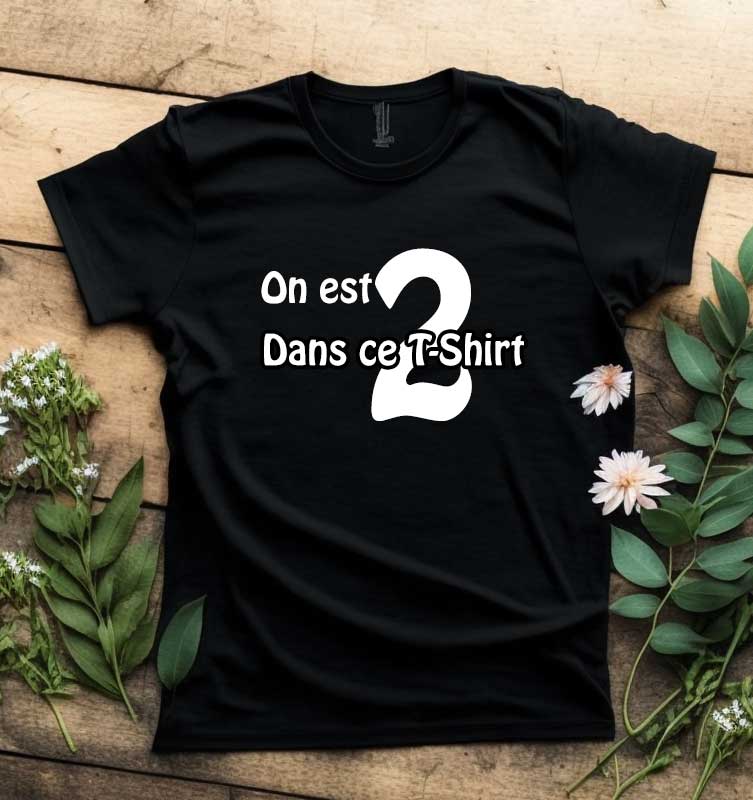 Tshirt Future Maman Humour Future Maman 2025 T-Shirt Grossesse Drôle Bébé Dans Le Ventre T-shirt Col V Femme Tshirt Future Maman Humour Future Maman 2025 T-Shirt Grossesse Drôle Bébé Dans Le Ventre T-shirt Col V Femme