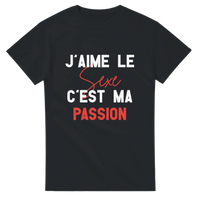 T-shirt J’aime le sexe couple humour adulte avec l’inscription, porté par un couple complice et décalé