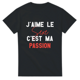 T-shirt J’aime le sexe couple humour adulte avec l’inscription, porté par un couple complice et décalé