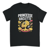 T-shirt avec le message "Princesse Raclette", porté lors d’une soirée raclette conviviale entre amis.